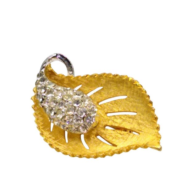 Stylish Windblown Leaf Brooch, Vintage Gold Tone Botanical Pin has Brushed - Picture 1 of 3